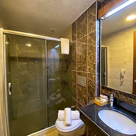Emily Rose Hotel