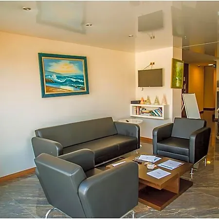 Emily Rose Hotel 3*