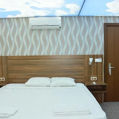 Emily Rose Hotel 3*
